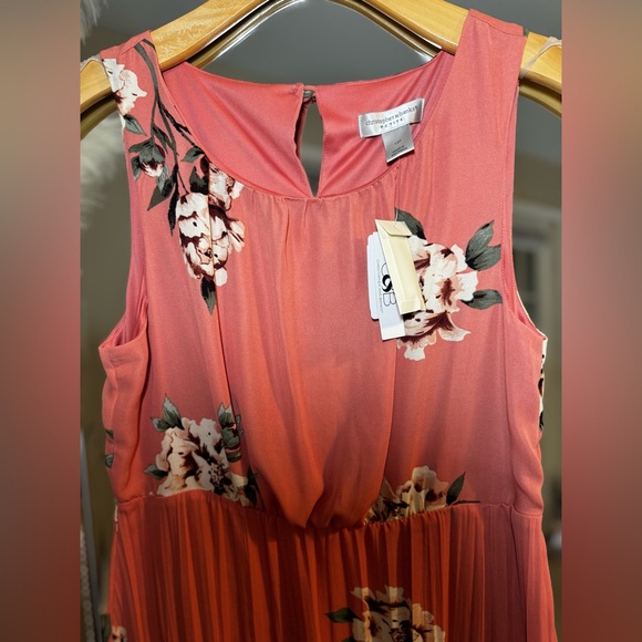 [NWT] CJ Banks Floral Pleated Maxi Dress Size 12P - Sleeveless, Flowy - Picture 4 of 10